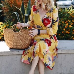 Eliza J | Dresses | Eliza J Embroidered Lace Overlay Sheath Quarter Sleeves  Dress With Slit Size | Poshmark